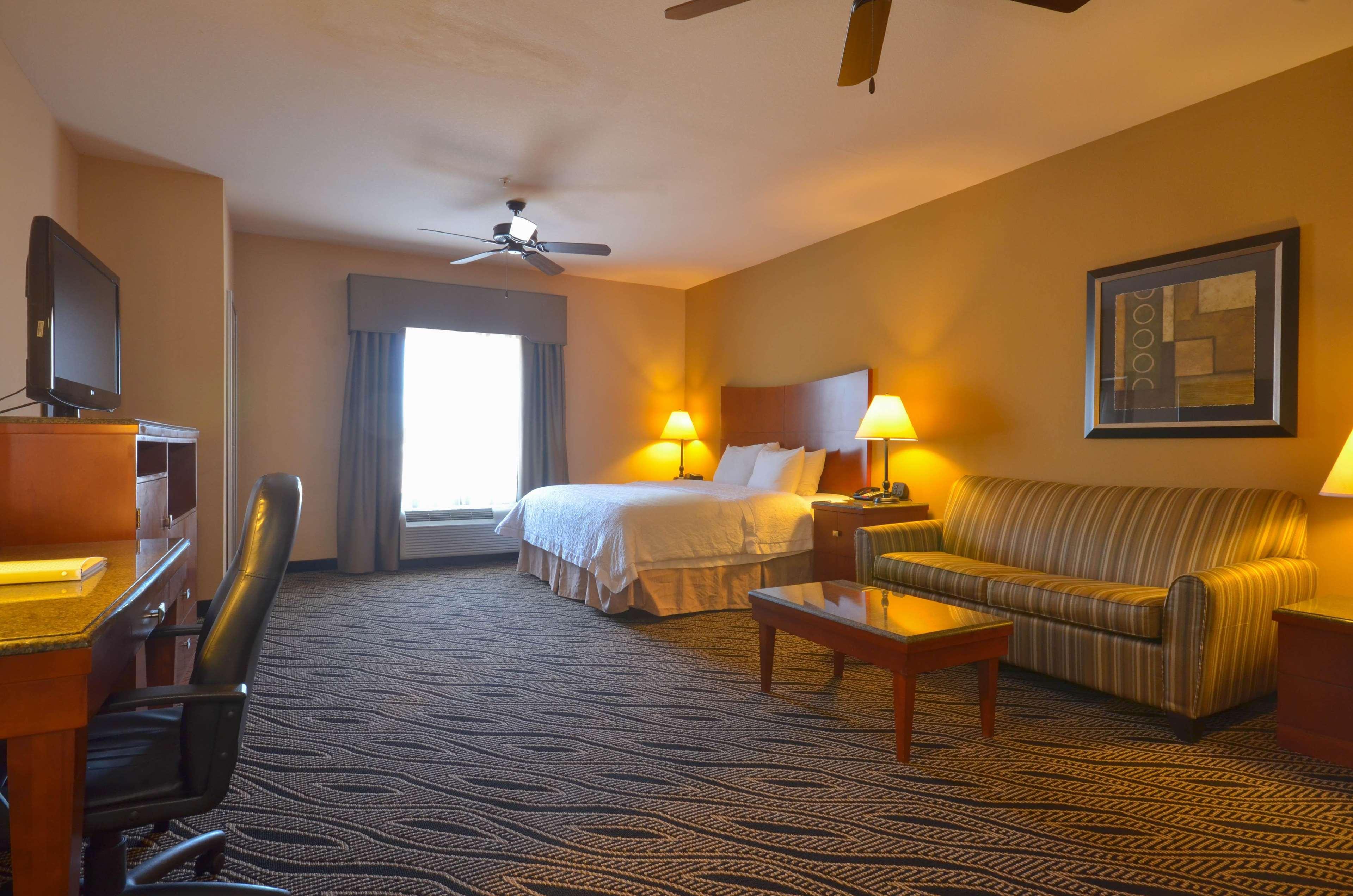 Hampton Inn Bryant Buitenkant foto