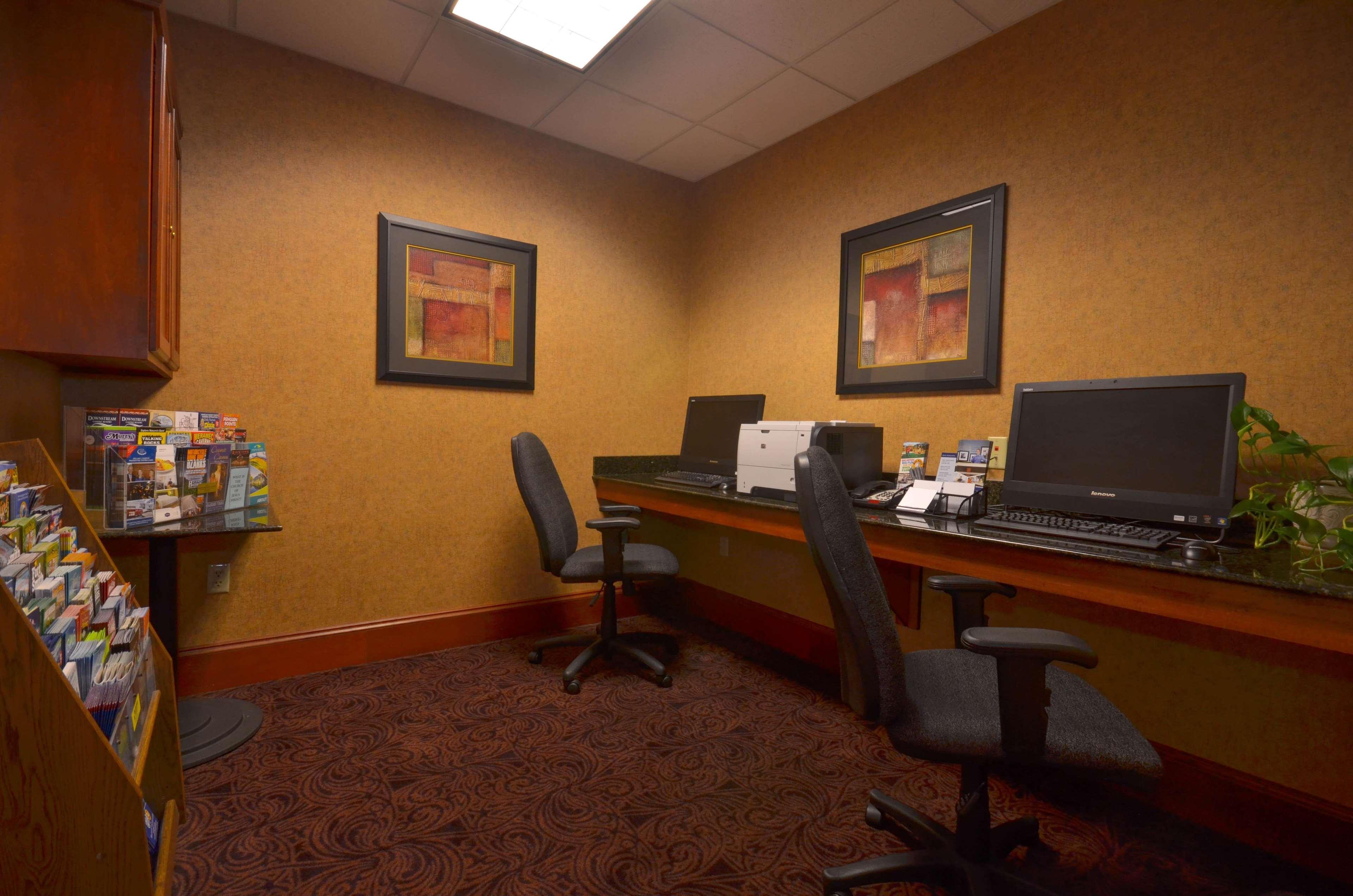Hampton Inn Bryant Buitenkant foto