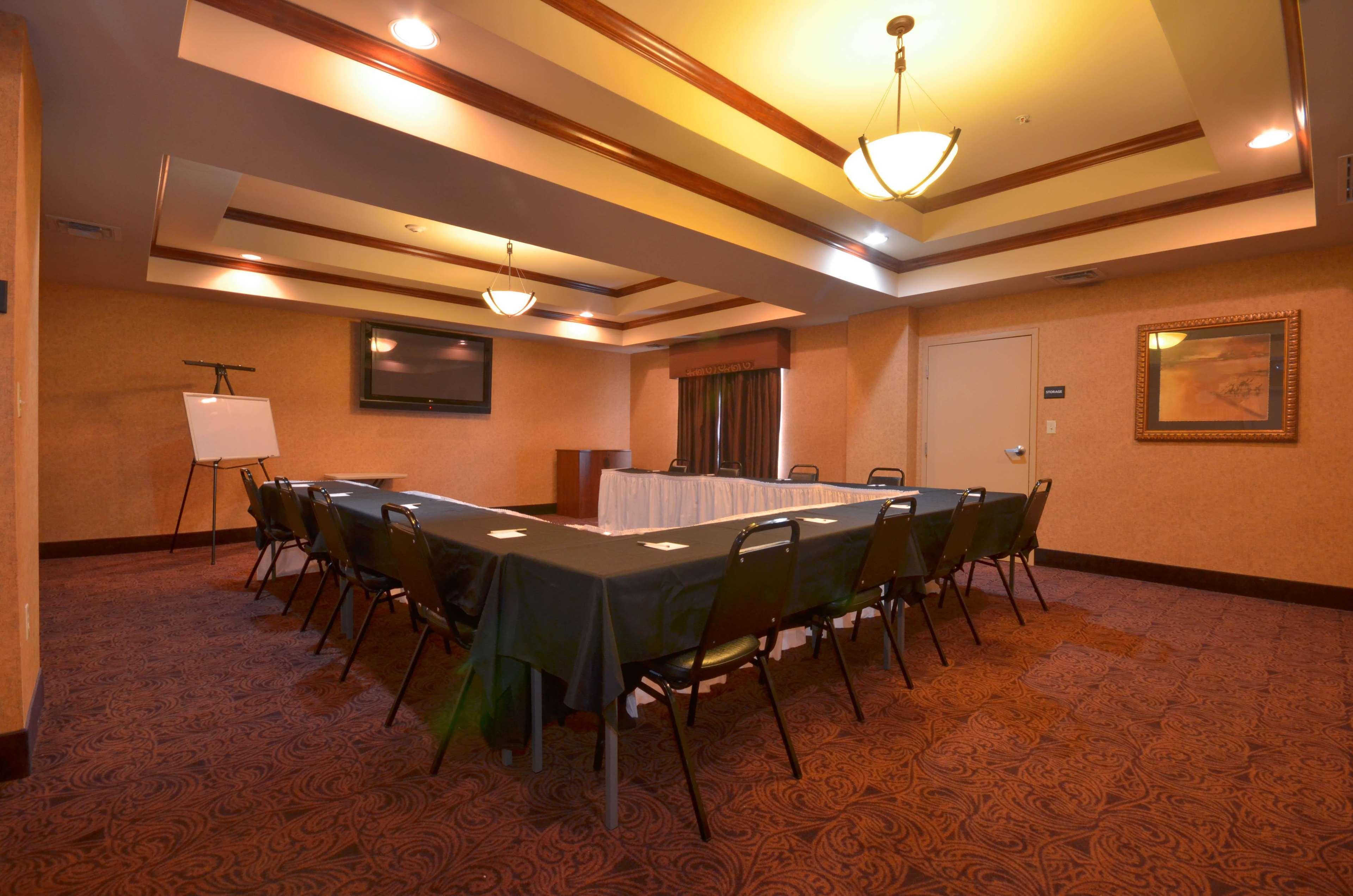 Hampton Inn Bryant Buitenkant foto