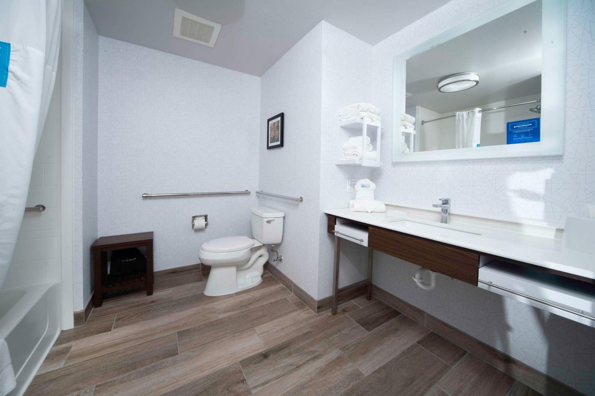 Hampton Inn Bryant Buitenkant foto