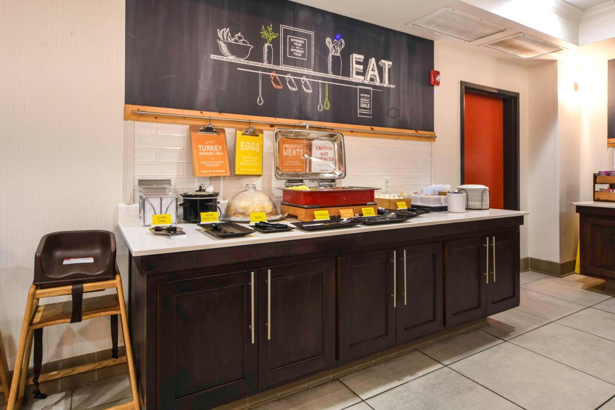 Hampton Inn Bryant Buitenkant foto