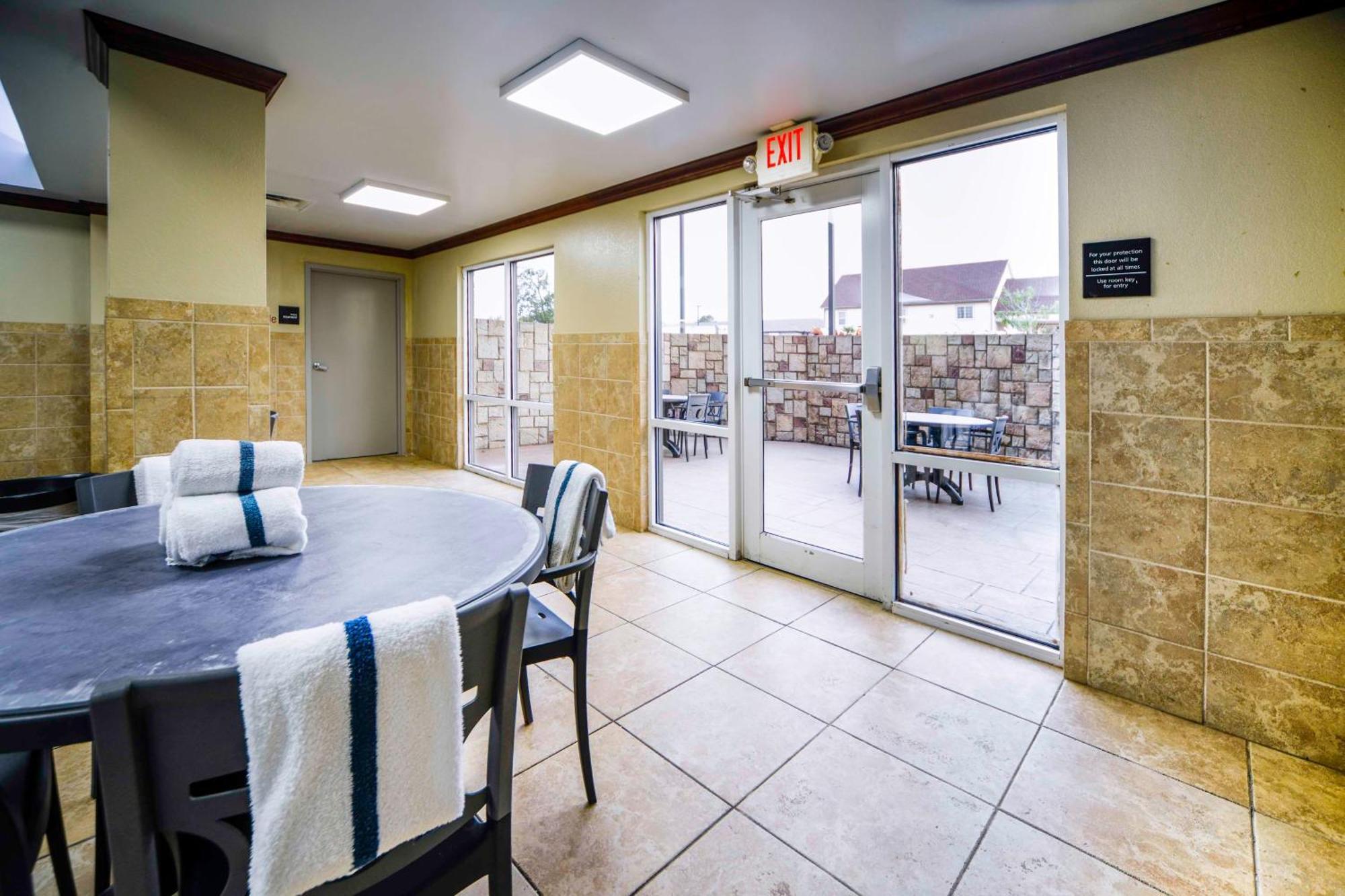 Hampton Inn Bryant Buitenkant foto